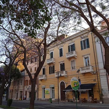 Casa Jacaranda Apartment Каляри Екстериор снимка